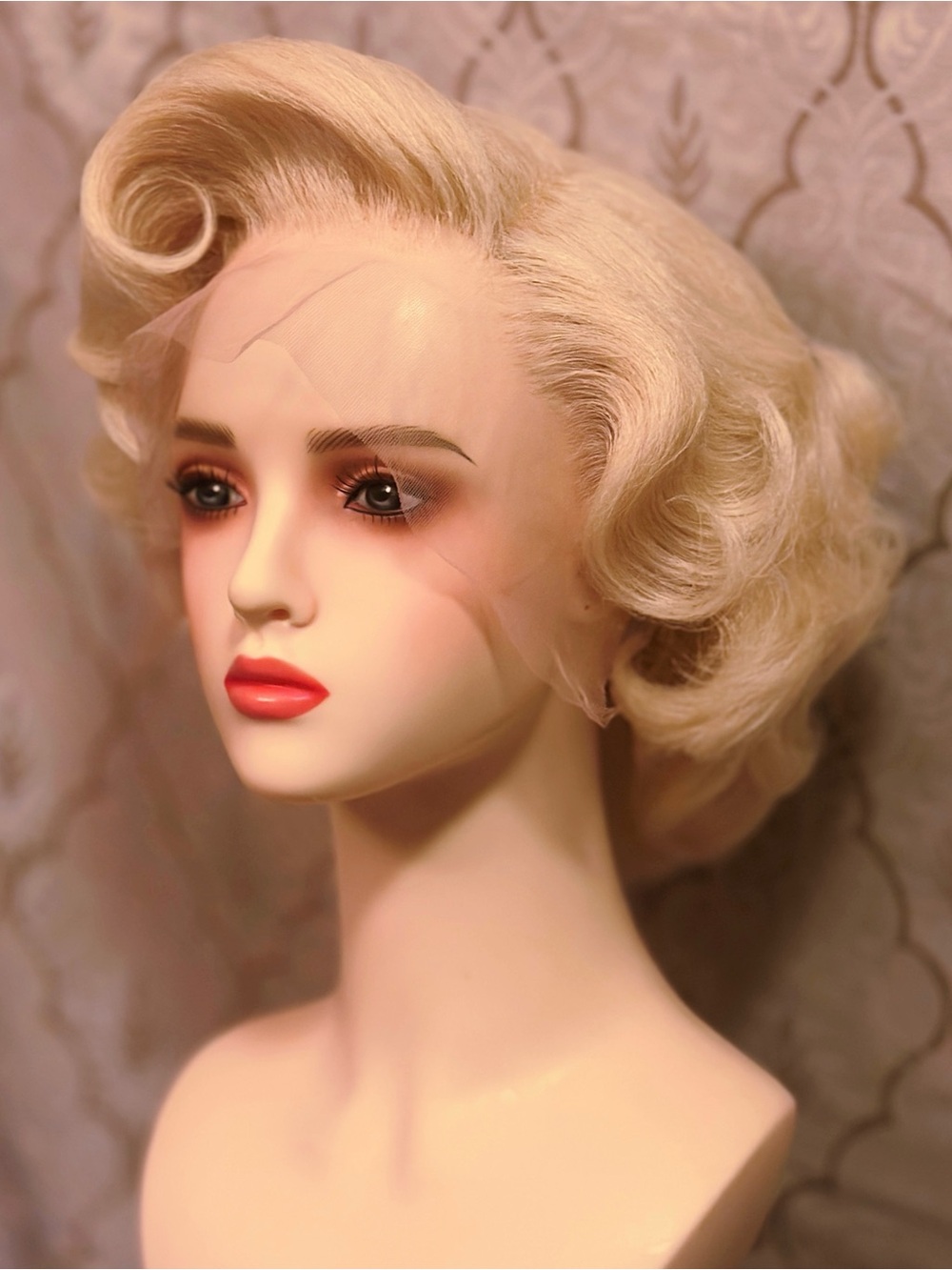 Marilyn Inspired Light Blonde Starlet Lacefront Wig - Picture 3 of 4